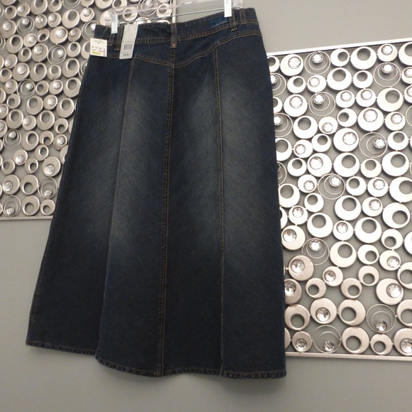 Bandolinoblu Dresses & Skirts - NWT Bandolinoblu Long Jean Skirt Sz 10